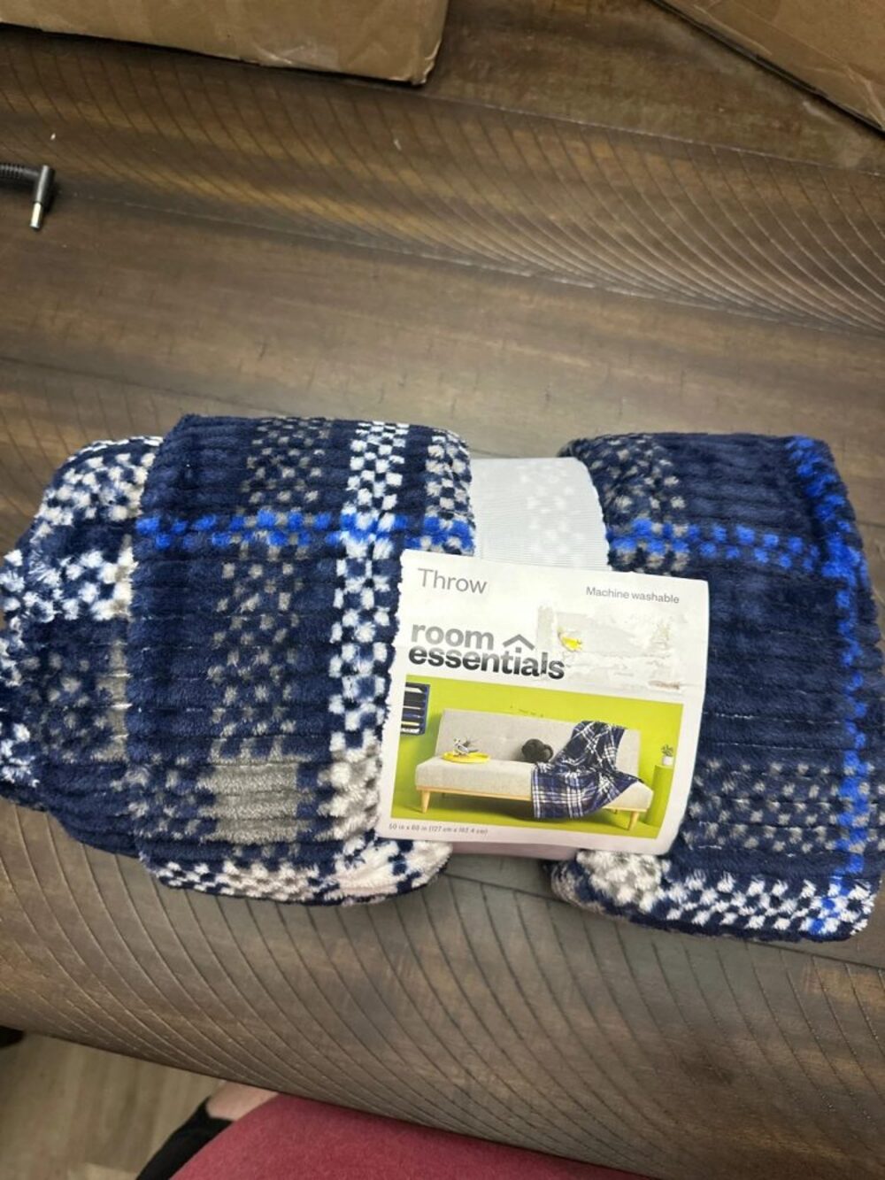 Room Essentials throw blanket